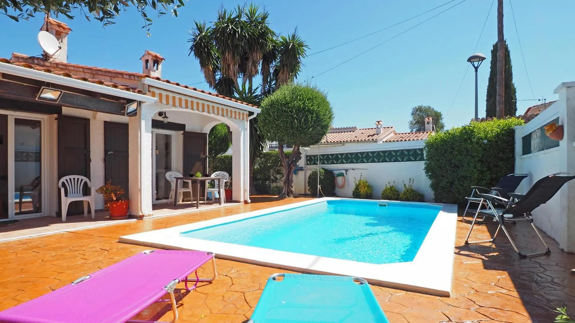 Vila Casa Bonita Con Piscina Privada, Wifi Y Aire Acondicionado En Torroella De Montgri - Es-325-32 0*,  Španělsko